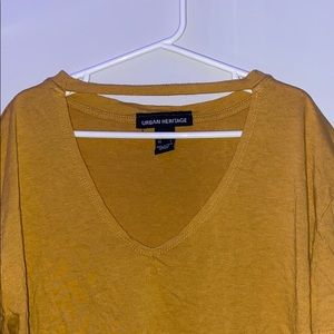 •Mustard yellow v neck•Small•Urban Heritage•
